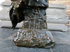 Art-nouveau style Bronze patinated buste of a lady 