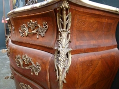 Louis 15 style Chest of drawers in differents woods,marble top and mounred bronzes, France 1880