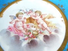 Plate in Sévres porcelain with putto,s, France 1870