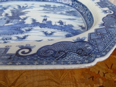 style Chinese plate blue and white in porcelain, China 1760-80