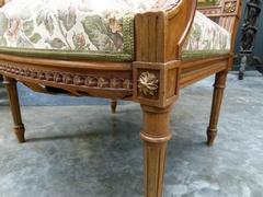 Louis 16 style Sofaset in carved wallnut, France 1900