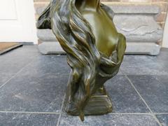 Art-nouveau style Bronze buste of a lady by E.Villanis in patinated bronze with foundry stamp, France 1890