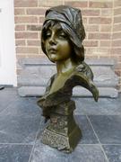 Art-nouveau style Bronze buste of a lady by E.Villanis in patinated bronze with foundry stamp, France 1890