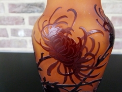 Art-nouveau style Gallé Vase  in etched cameo glass, France 1900