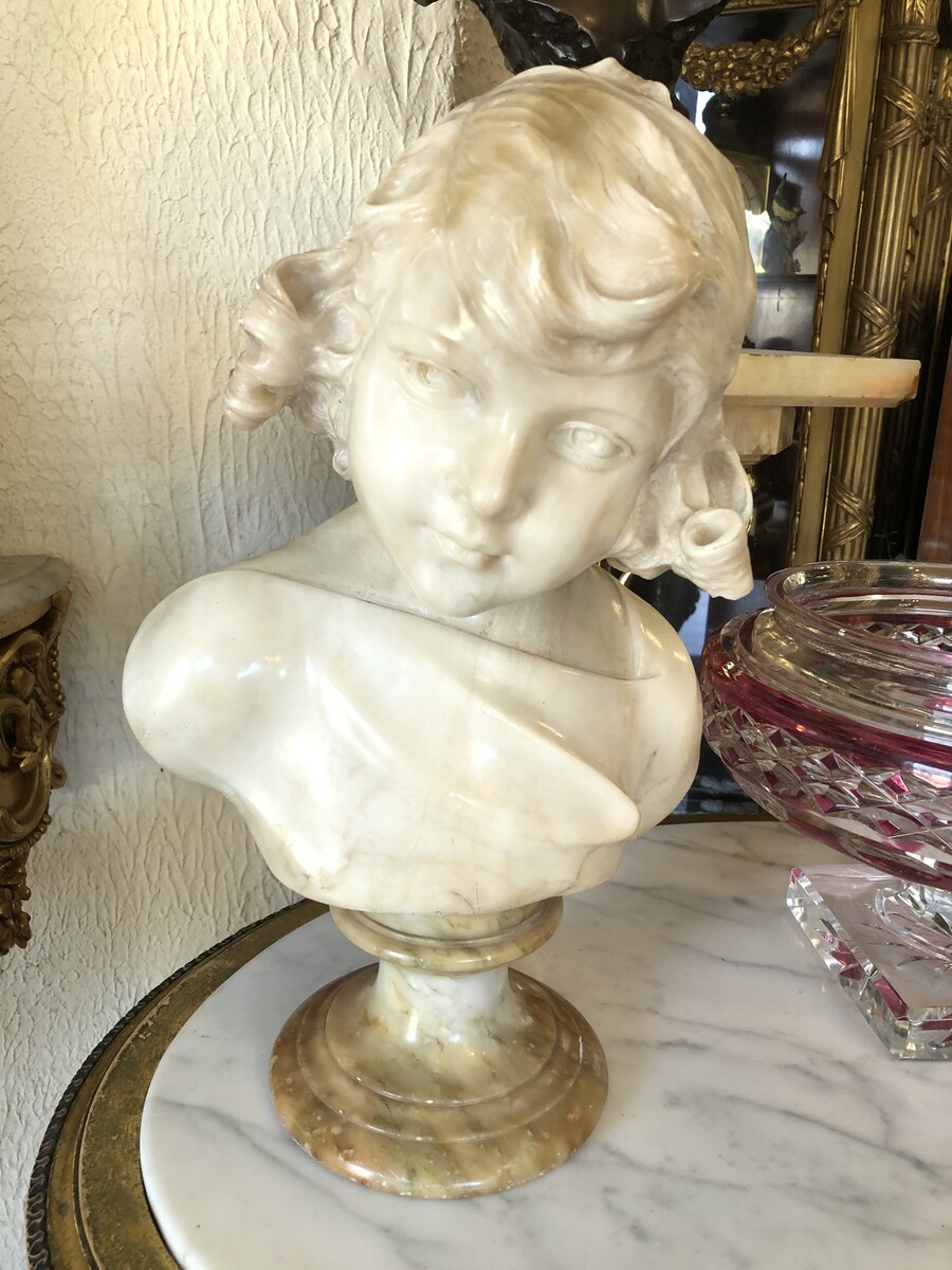 Art-nouveau Sculpture of a child,s buste