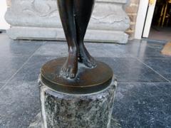 Art-nouveau style Sculpture of a naked lady by C. Maerlin in patinated bronze with foundry stamp and marble base, Germany 1900