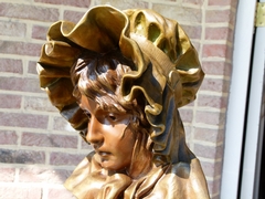 Art-nouveau style Sculpture of young lady signed Méllili in patinated bronze with foundry stamp, France 1890