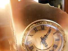 Asiatique style Clock with ivory made by Hour Lavigne in gilded bronze and ivory, France 1940