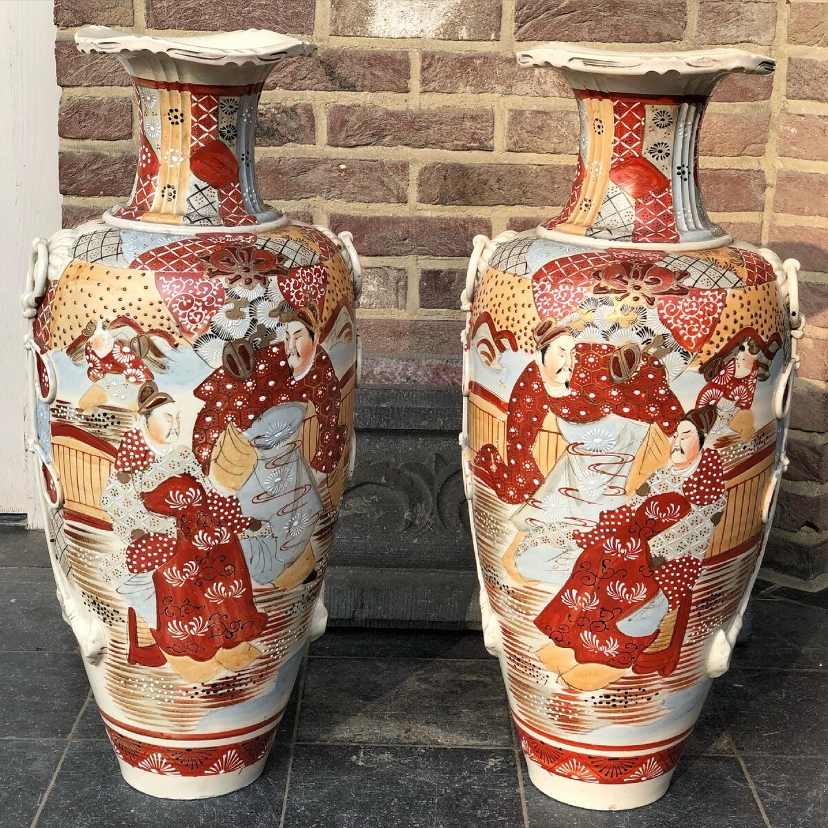 Asiatique Pair Japanese Satsuma vases