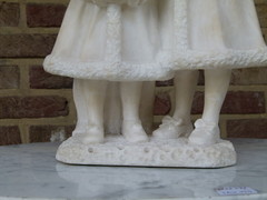 Bell epoque style Sculpture of 2 girls in alabaster, Italie 1900