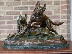 Belle epoque style Sculpture by R.Varnier of two dogg's 