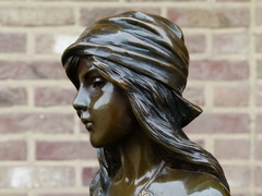 Belle epoque style Sculpture of a gipsy lady 