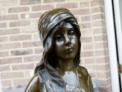 Belle epoque style Sculpture of a gipsy lady 