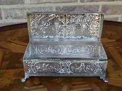 Belle epoque style Silver box with Dutch scenes and 3 stamps in solid silver, The Netherlands,Schoonhoven 1906-1924