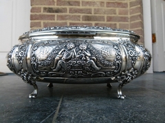 Dutch style Solid silver Box in 835 silver, The Netherlands 1920