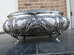 Dutch style Solid silver Box in 835 silver, The Netherlands 1920