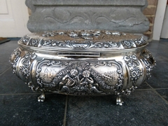 Dutch style Solid silver Box in 835 silver, The Netherlands 1920