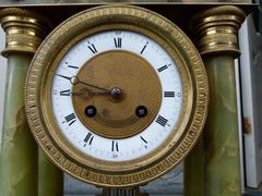 Empire style Clockset  in gilded bronze and onyx, France 1880