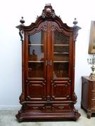 Grunderzeit style Bookcase displaycabinet in carved wallnut, Germany,Berlin 1880-1990