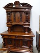 Grunderzeit style Dresden cabinet in carved wallnut, Germany Dresden 1900