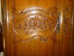 Ile de France style Wardrope in carved oak, France 1800