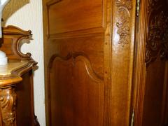 Ile de France style Wardrope in carved oak, France 1800