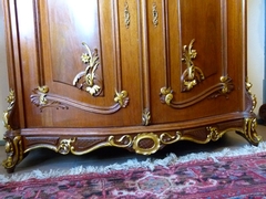 Louis 15 style Cabinet in carved and gilded wallnut, Austria 1890