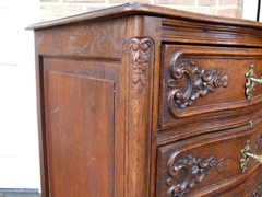 Louis 15 style curved chest of drawers in carved oak, Belgium,Liége 1900