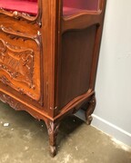 Louis 15 style Display cabinet 1 door vitrine  in walnut, Belgium 1900