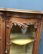 Louis 15 style Display cabinet 1 door vitrine  in walnut, Austria 1900