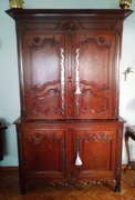 Louis 15 style Franse deux-corps buffetkast in carved oak, France 1800