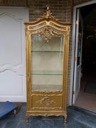 Louis 15 style Gilded displaycabinet in gilded wood, France 1900