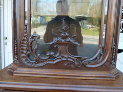 Louis 15 style Highly carved Liége discplay cabinet vitrine in oak, Belgium 1880