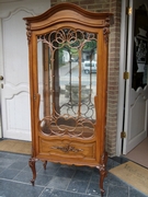 Louis 15 style one door display cabinet vitrine in carved walnut, Austria 1900