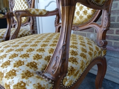 Louis 15 style Pair armchairs in carved wallnut, France 1880