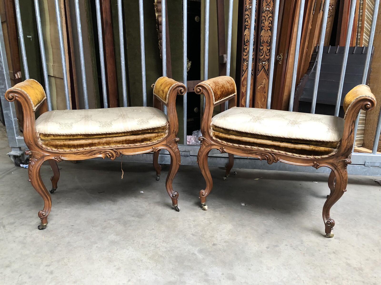 Louis 15 pair benches