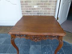 Louis 15 style Salontable coffeetable in carved oak, België,Liége 1950