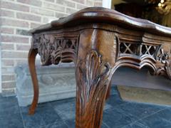 Louis 15 style Salontable coffeetable in carved oak, België,Liége 1950