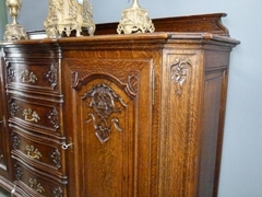 Louis 15 style Side board in carved oak, Belgium,Liége 1920