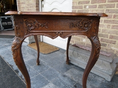 Louis 15 style Small Liége table in carved oak, Belgium 1900