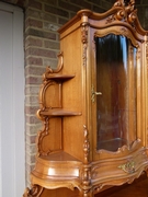 Louis 15 style Very nice quality Wiener barock cabinet in carved walnut and gilt, Austria,Vienna 1880