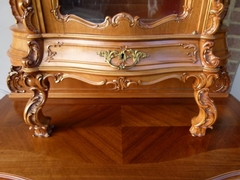 Louis 15 style Very nice quality Wiener barock cabinet in carved walnut and gilt, Austria,Vienna 1880