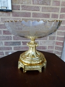 Louis 16 style Centerpiece coupe with etched crystal in gilded bronze and crystal, France 1880