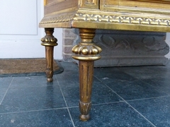 Louis 16 style Display cabinet/ vitrine in gilded wood, Italy 1890