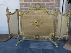 Louis 16 style Fireplace screen in gilded bronze, France 1900