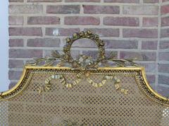 Louis 16 style Fireplace screen in gilded bronze, France 1900