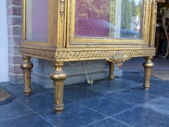 Louis 16 style Gilded display vitrine cabinet in gilded wood, France 1890