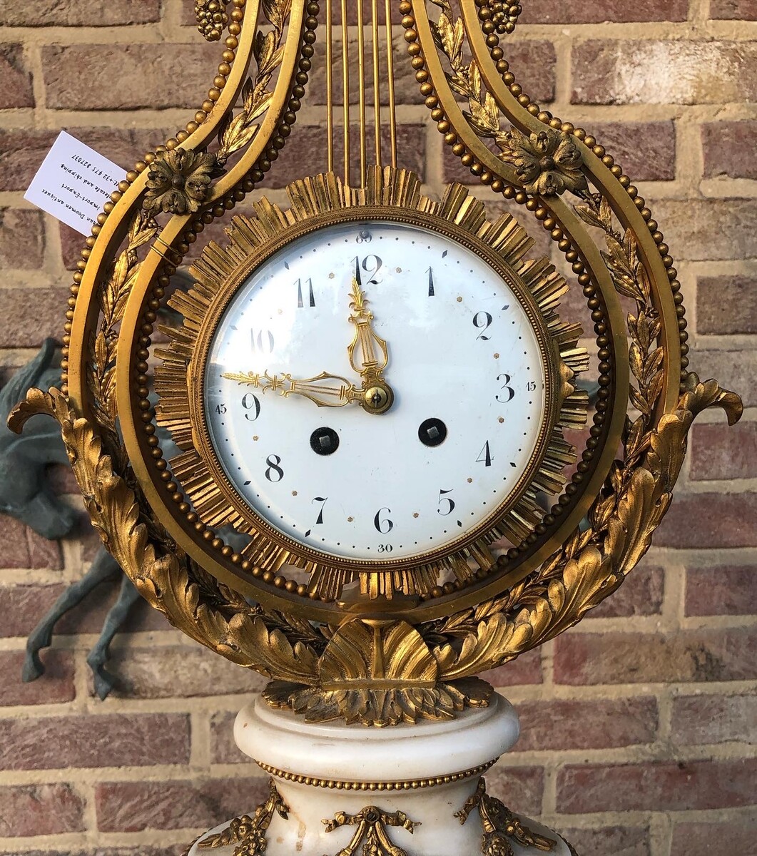 Louis 16 Lyra pendulum clock