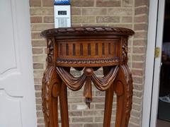 Louis 16 style Pedestal in carved wallnut, France 1900