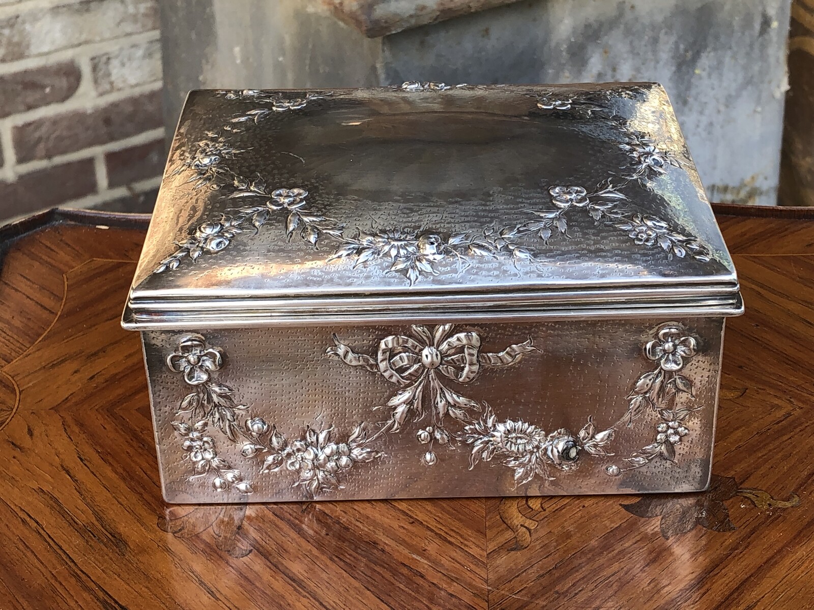 Louis 16 Solid silver box Altenloh Bruxelles